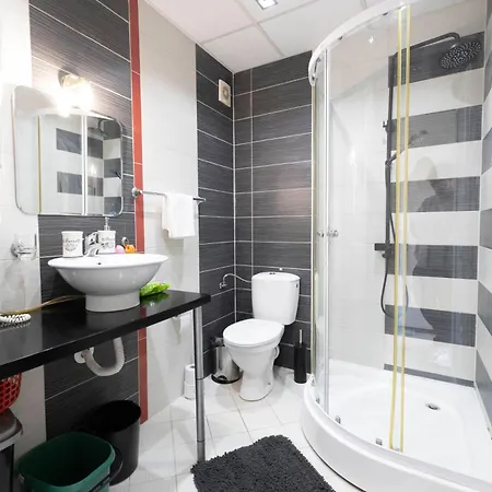 Apartman Reina Kamelia Garden